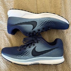Women’s Nike Air Zoom Pegasus 34 Size 8